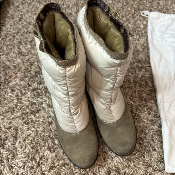 Moncler shoes size 9 very comfy and sty - Picture 4 of 9